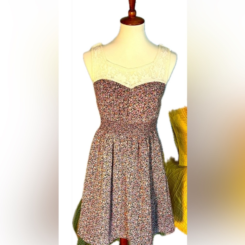 Romy flowered lace trim dress